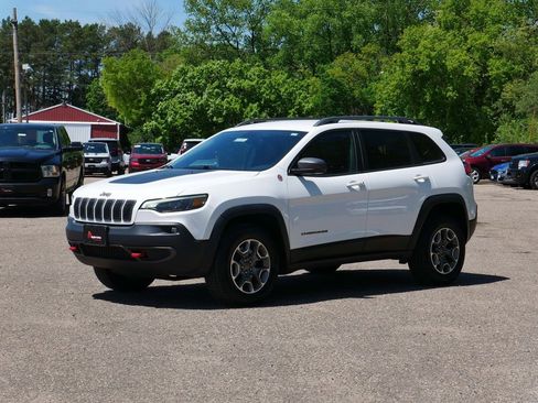 Used 2020 Jeep Cherokee Trailhawk w/ Cold Weather Group AWD/4WD image 6