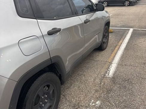 Used 2019 Jeep Compass Sport FWD image 8