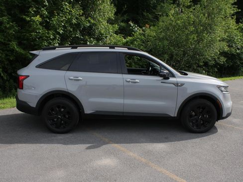 Used 2023 Kia Sorento S AWD/4WD image 4