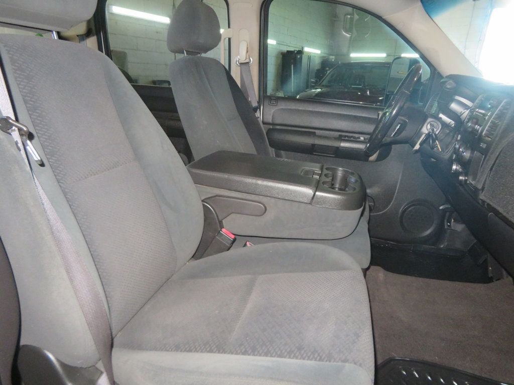 Used 2008 Chevrolet Silverado 3500 LT w/ EZ-Lift Tailgate Package RWD image 31