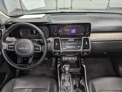 Certified 2022 Kia Sorento S image 17