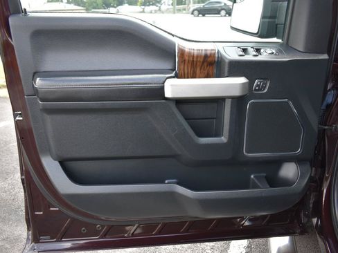Used 2019 Ford F150 Lariat AWD/4WD image 36