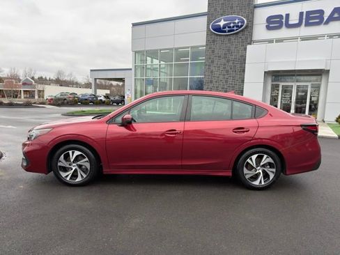 Used 2024 Subaru Legacy Premium AWD/4WD image 9