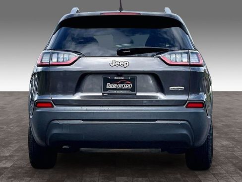 Used 2019 Jeep Cherokee Latitude Plus FWD image 6