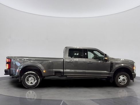Used 2025 Ford F350 Platinum image 8