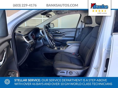 Certified 2023 GMC Acadia SLE w/ Driver Convenience Package image 8