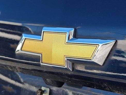 Used 2021 Chevrolet Equinox LT FWD image 26