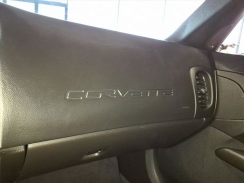 Used 2008 Chevrolet Corvette Coupe w/ Z51 Performance Package image 19