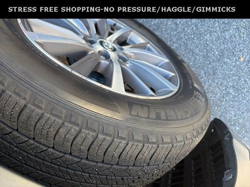 Used 2019 Toyota Highlander XLE image 13