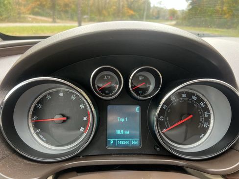 Used 2011 Buick Regal CXL w/ RL4 Preferred Equipment Group image 14