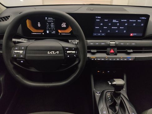 Used 2025 Kia K4 FWD image 22
