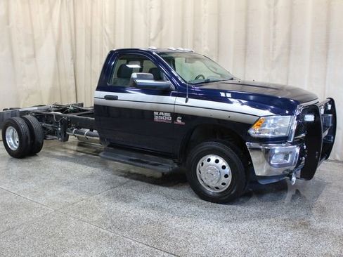 Used 2016 RAM 3500 SLT w/ Quick Order Package 29G SLT image 2