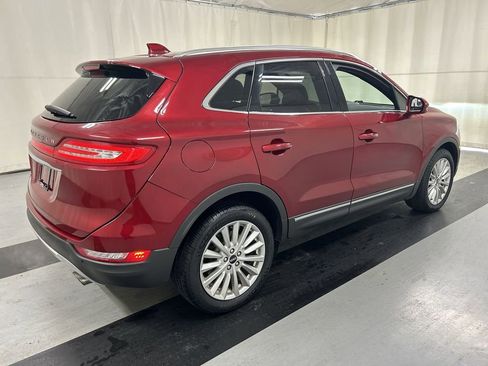 Used 2019 Lincoln MKC Premiere image 2