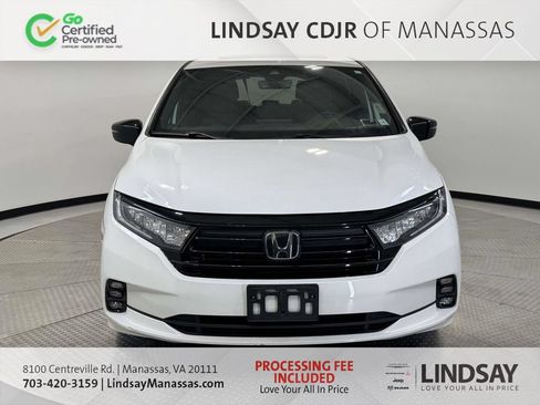 Used 2023 Honda Odyssey Sport image 3