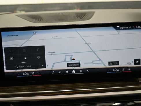 Used 2025 BMW X7 xDrive40i AWD/4WD image 21