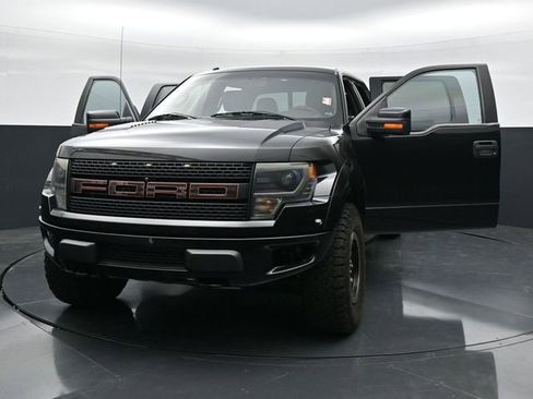 Used 2014 Ford F150 Raptor w/ Equipment Group 801A Luxury AWD/4WD image 47