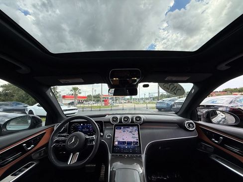 Used 2025 Mercedes-Benz GLC 300 4MATIC image 20