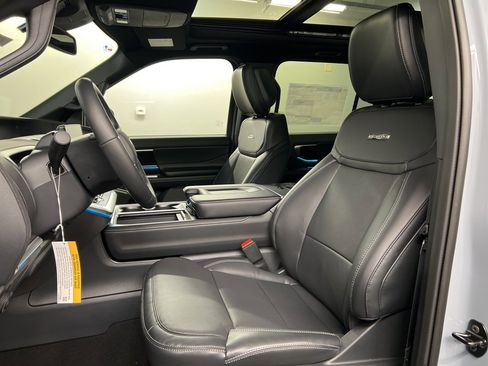 New 2026 Ford Expedition Platinum w/ Stealth Appearance Package image 28