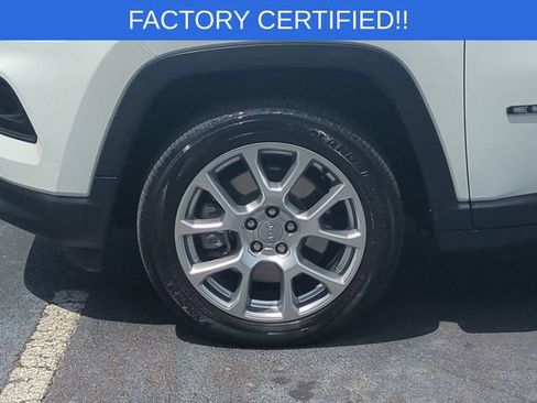 Used 2023 Jeep Compass Latitude w/ Sun and Sound Group AWD/4WD image 10