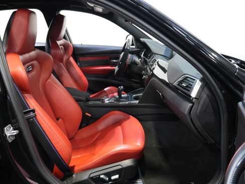 Used 2018 BMW M3 w/ Competition Package RWD image 33