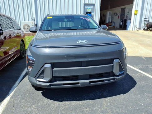 Used 2024 Hyundai Kona SEL AWD/4WD image 15