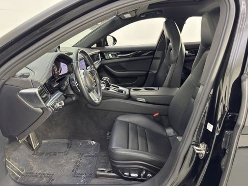 Used 2018 Porsche Panamera 4S w/ Premium Package Plus AWD/4WD image 17