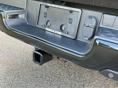Used 2022 RAM 1500 Big Horn w/ Night Edition AWD/4WD image 19