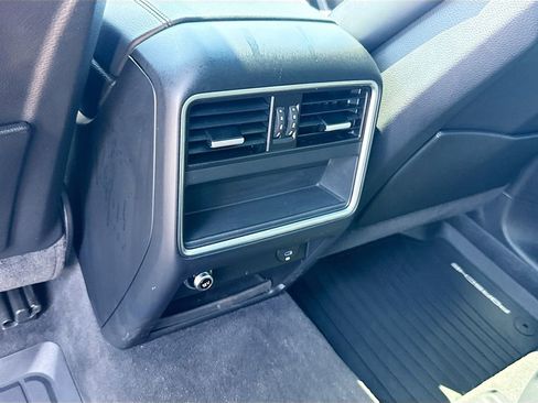 Used 2020 Porsche Cayenne AWD/4WD image 28