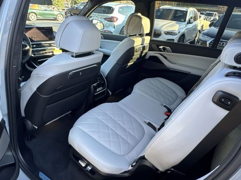 New 2026 BMW X7 xDrive40i w/ M Sport Package image 25