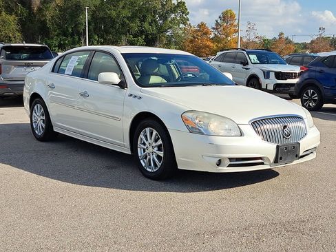 Used 2010 Buick Lucerne CXL image 2