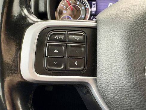 Used 2021 GMC Yukon SLT image 40