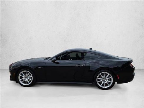 Used 2025 Ford Mustang GT Premium RWD image 8