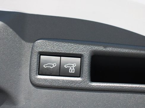 Certified 2025 Toyota bZ4X FWD image 16