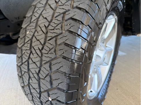 Used 2010 Toyota Tacoma 4x4 Access Cab V6 image 23