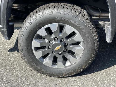 New 2025 Chevrolet Silverado 2500 Custom w/ Custom Value Package image 5