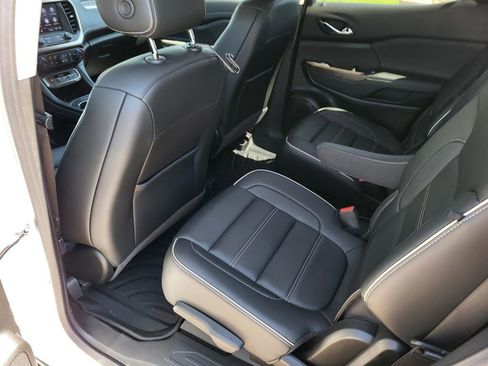 Used 2023 GMC Acadia Denali w/ Trailering Package image 14