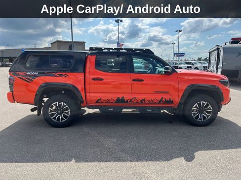 Used 2023 Toyota Tacoma TRD Sport w/ Black Out Package (TMS) AWD/4WD image 8