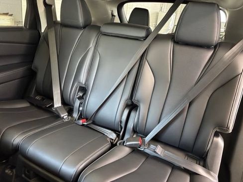 Used 2024 Acura MDX SH-AWD w/ Technology Package image 24