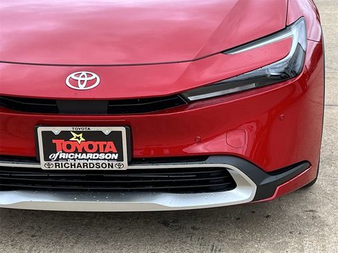 New 2026 Toyota Prius Plug-In Hybrid image 8