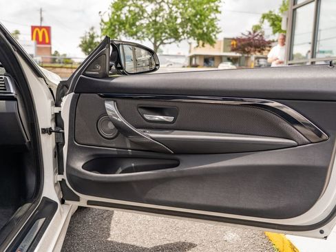 Used 2018 BMW M4 Coupe RWD image 18