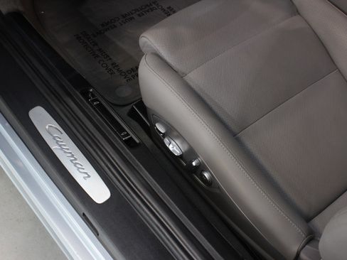 Used 2015 Porsche Cayman RWD image 36