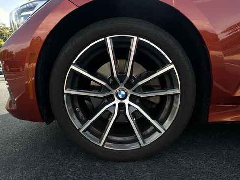 Used 2021 BMW 330i xDrive Sedan AWD/4WD image 9