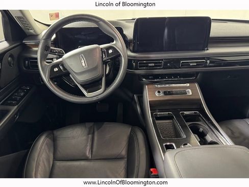 Certified 2025 Lincoln Aviator Reserve AWD/4WD image 17