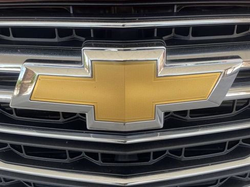 Used 2023 Chevrolet Traverse LT FWD image 29