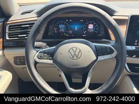 Used 2024 Volkswagen Atlas SE FWD image 13