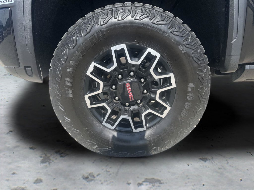 Used 2025 GMC Sierra 2500 AT4X AWD/4WD image 19