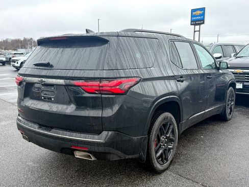 Used 2023 Chevrolet Traverse Premier w/ Redline Edition image 7