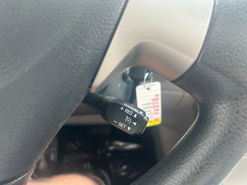 Used 2012 Toyota Corolla LE image 7