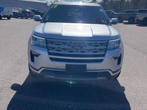 Certified 2019 Ford Explorer Limited w/ Class III Trailer Tow Package AWD/4WD image 2