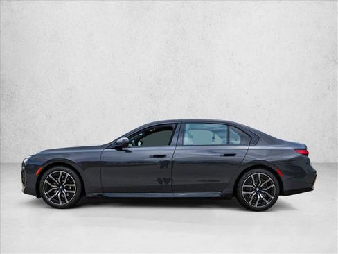 New 2026 BMW 740i xDrive AWD/4WD image 8